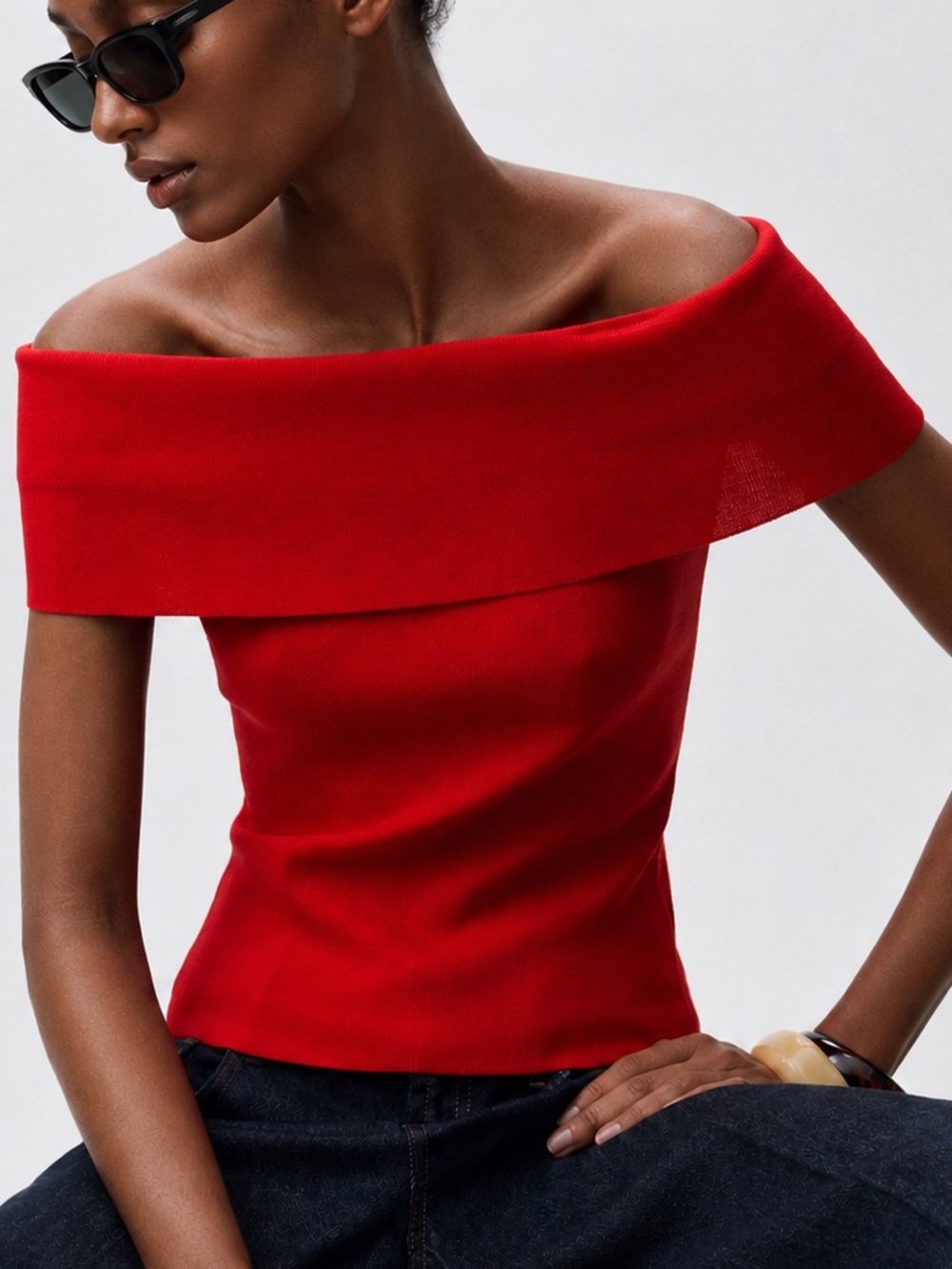 Banana Republic Red Off-Shoulder Ribbed Knit top